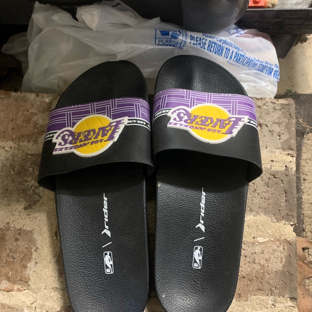Rider Los Angeles Lakers slides